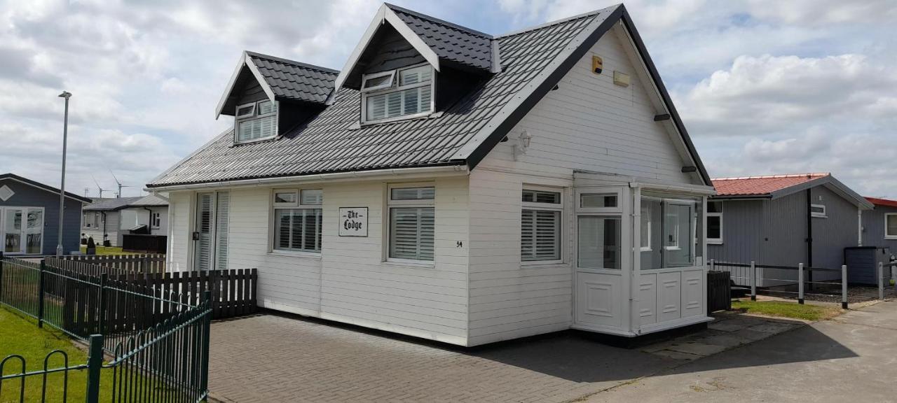 Stunning Two Storey Spacious Chalet Villa Bridlington Bagian luar foto